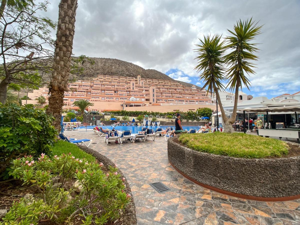 Korallia Guesthouse Castle Harbour Los Cristianos  Esterno foto