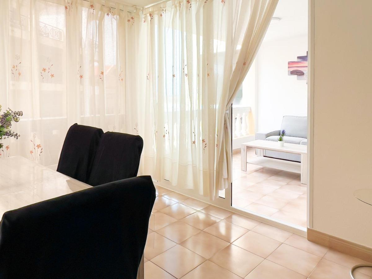 Korallia Guesthouse Castle Harbour Los Cristianos  Esterno foto
